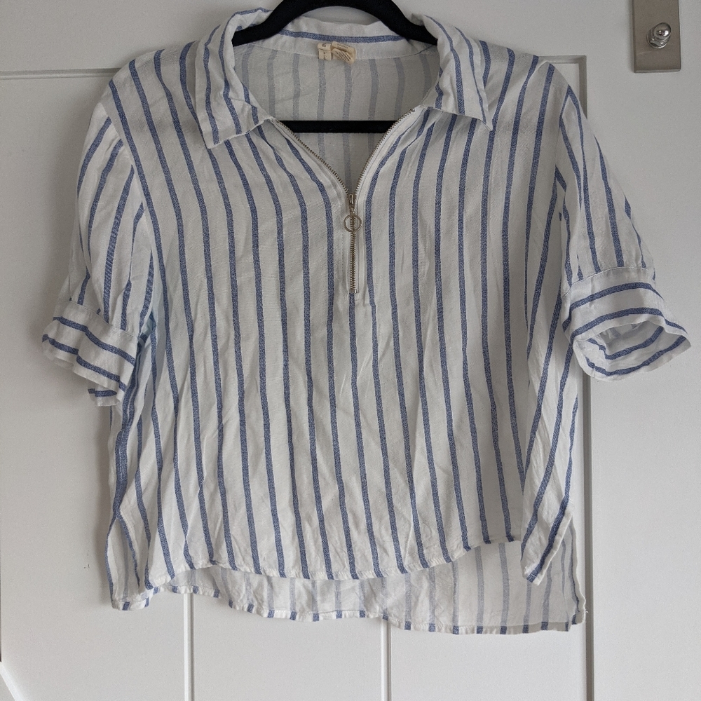 Womens Crop Dress Shirt Tee Medium Half Zip